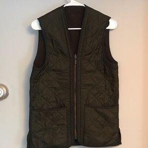 Women’s XS Barbour quilted vest.
